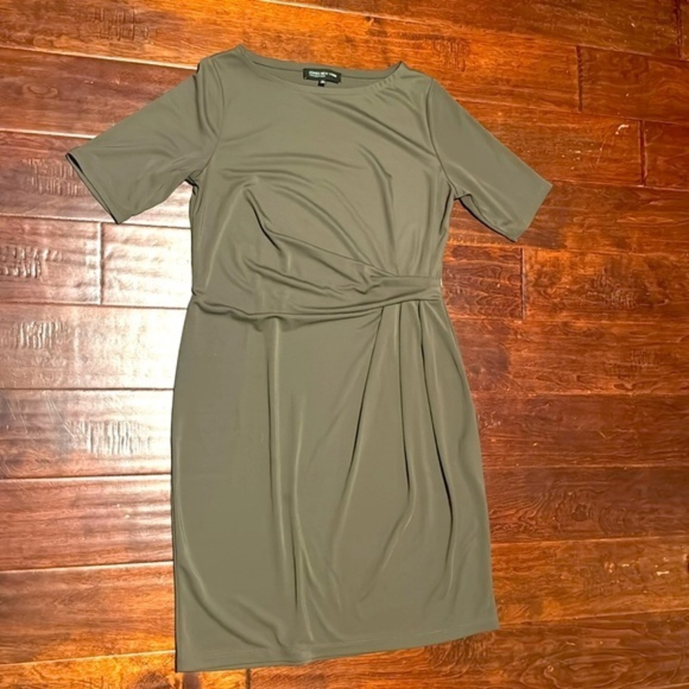 Jones New York Collection olive green dress rouched at the hip 3/4 sleeve sz med